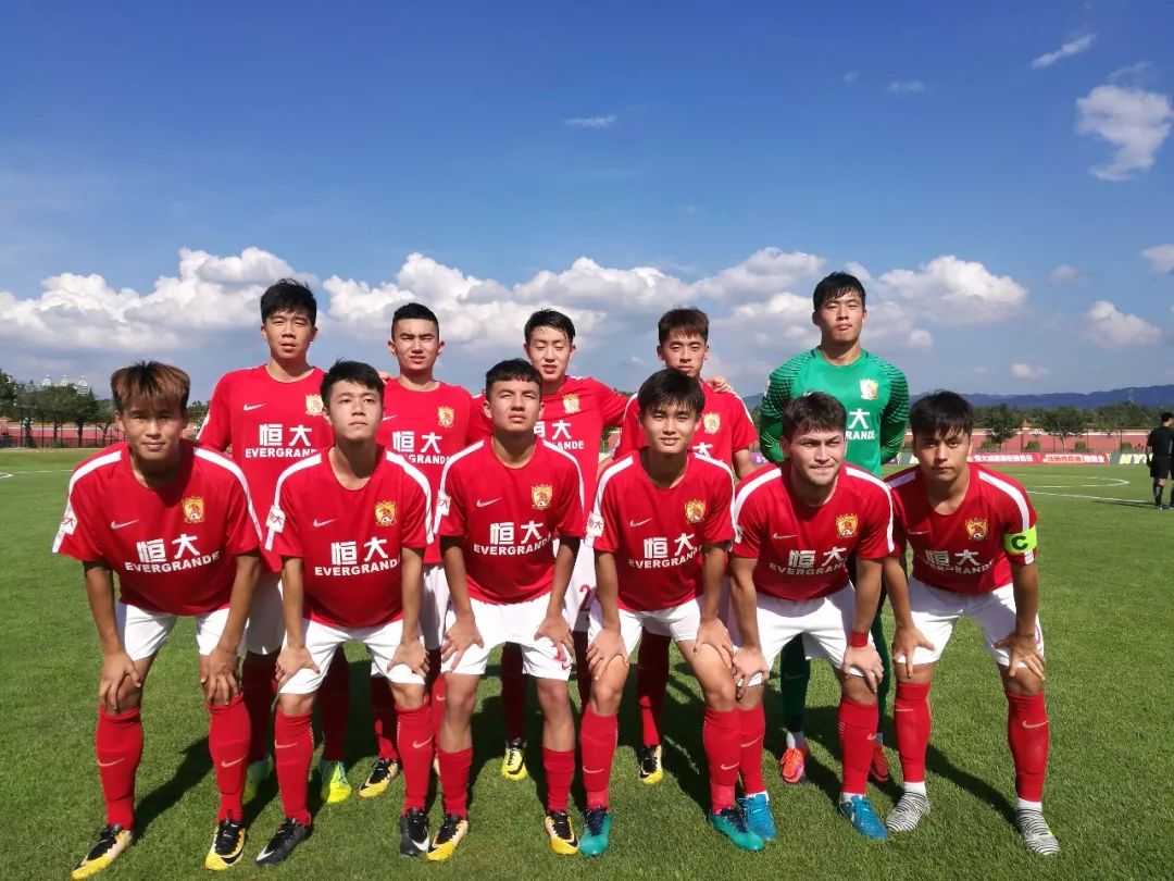 DB彩票官方网站-青岛黄海多点开花，大胜对手展示实力的简单介绍