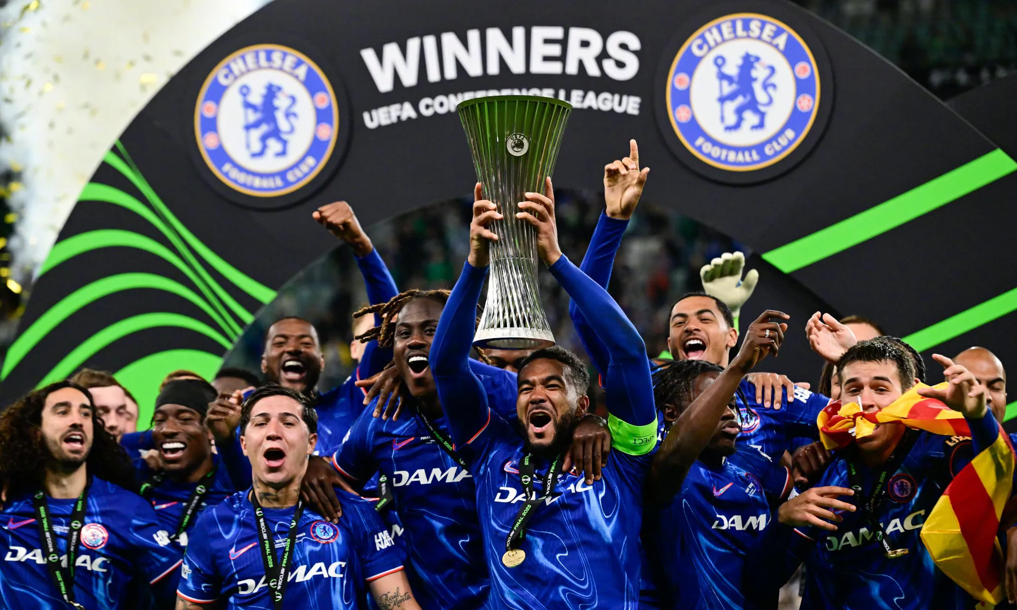 关于一触即发！欧预赛比赛豪情万丈，一触即发的信息