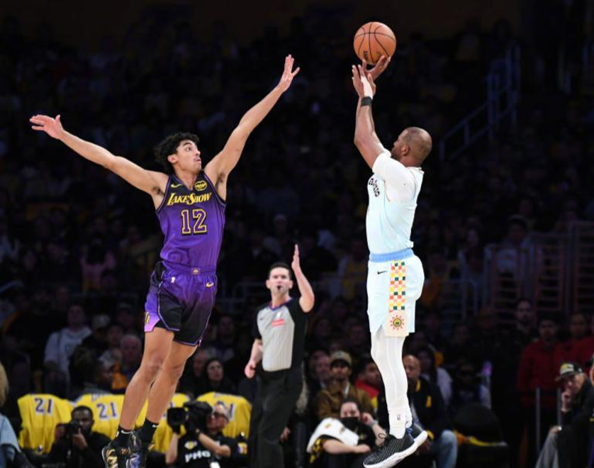 湖人不敌马刺近期表现不佳